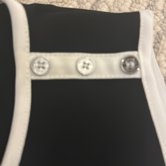 Calvin Klein women’s large black and white top - Picture 3 of 3